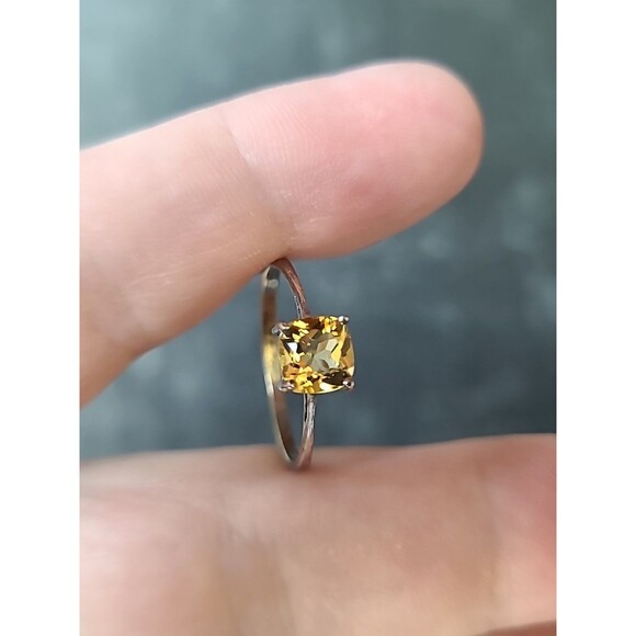 925 Sterling Silver Prong Set Yellow Glass Solitaire Ring, SIZE US 8 Vintage - Picture 2 of 10